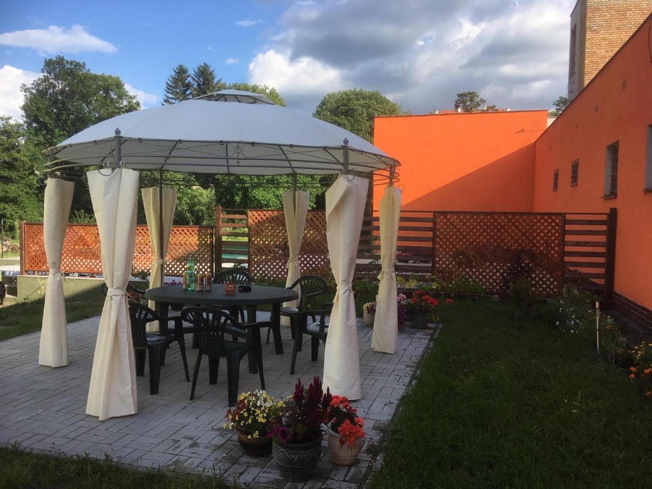 Penzion Krasny Dvur Exterior photo